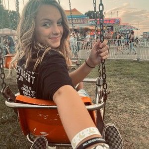 Meet your Posher, Caylann